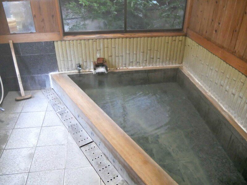 Indoor bath No.1